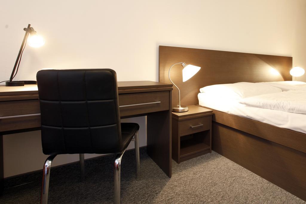 Maj Hotel Medical Wellness Piest'any Chambre photo